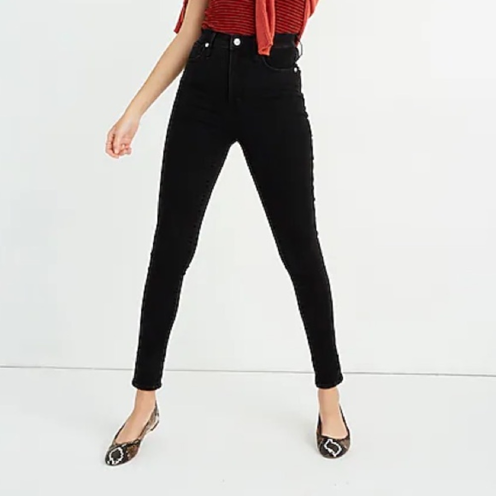 Madewell 11” High Rise Skinny Jean in Black Frost